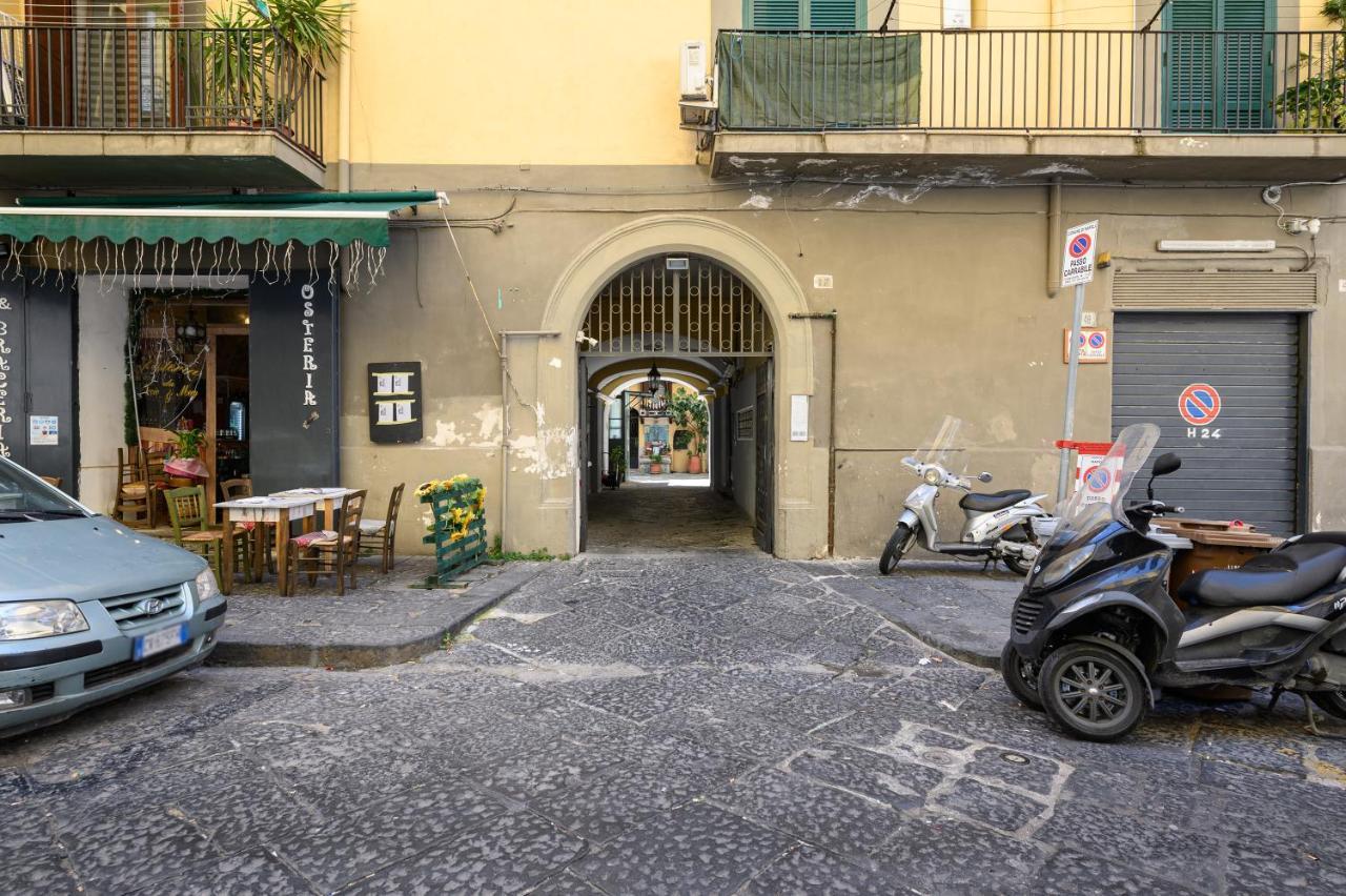 Fox Holiday Home In The Port Napoli Exterior foto