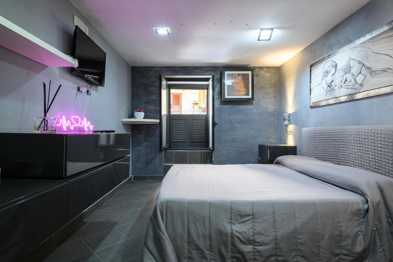 Fox Holiday Home In The Port Napoli Exterior foto