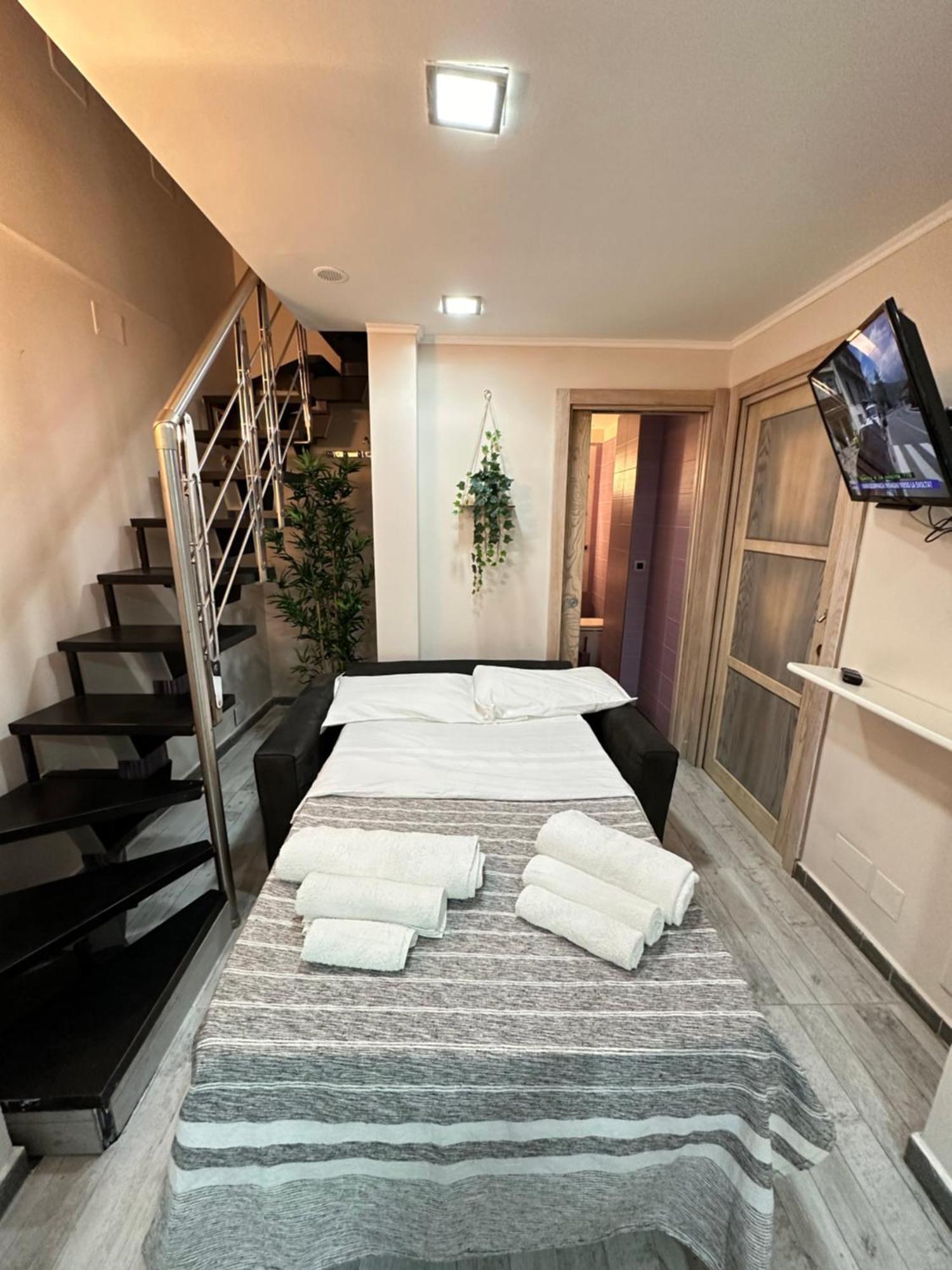 Fox Holiday Home In The Port Napoli Exterior foto